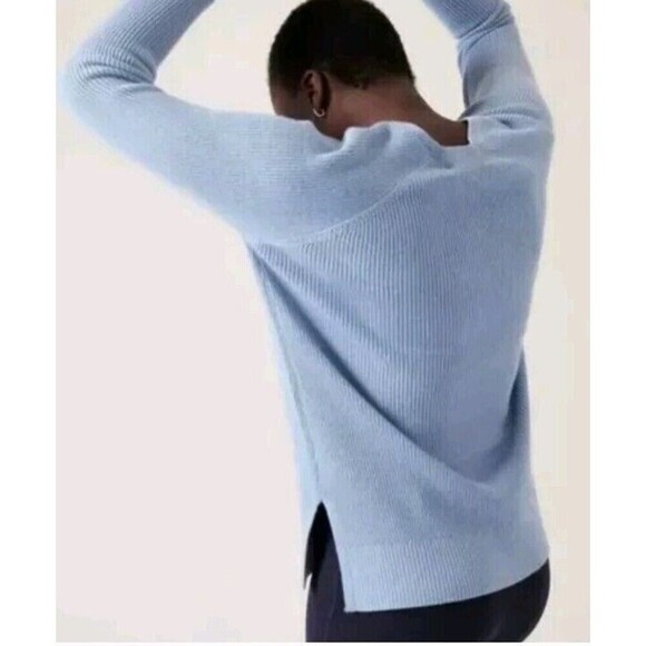 Athleta Hanover Refined V-Neck Sweater Heron Blue Merino Wool Blend Women’s XS - Picture 3 of 11